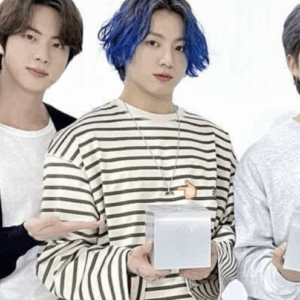 BTS Jungkook's pick - Silver / Blue Dolphin Tail Pendant Necklace(Abandoned Animals Charity Sponsorship)