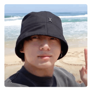 VARZAR - BTS Jungkook NCT Jaemin ENHYPEN Jungwon Stud drop over fit bucket hat black