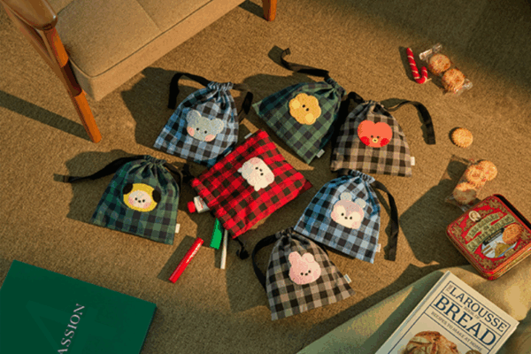 BT21 - MININI BASIC CHECK STRING POUCH