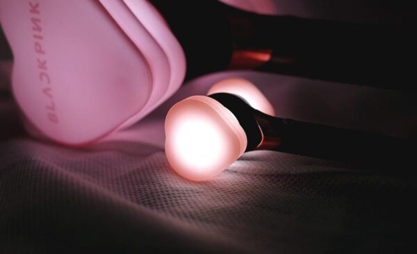BLACKPINK - LIGHT STICK KEYRING - Image 6