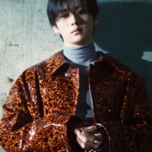 STRAY KIDS LEE KNOW - ESQUIRE MAGAZINE 2025 AUGUST ISSUE