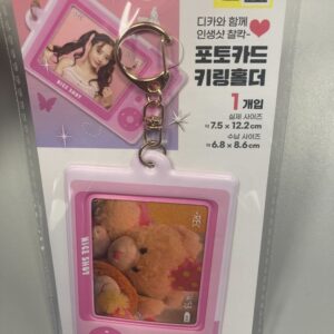 DAISO - PHOTOCARD HOLDER (CAMARA)